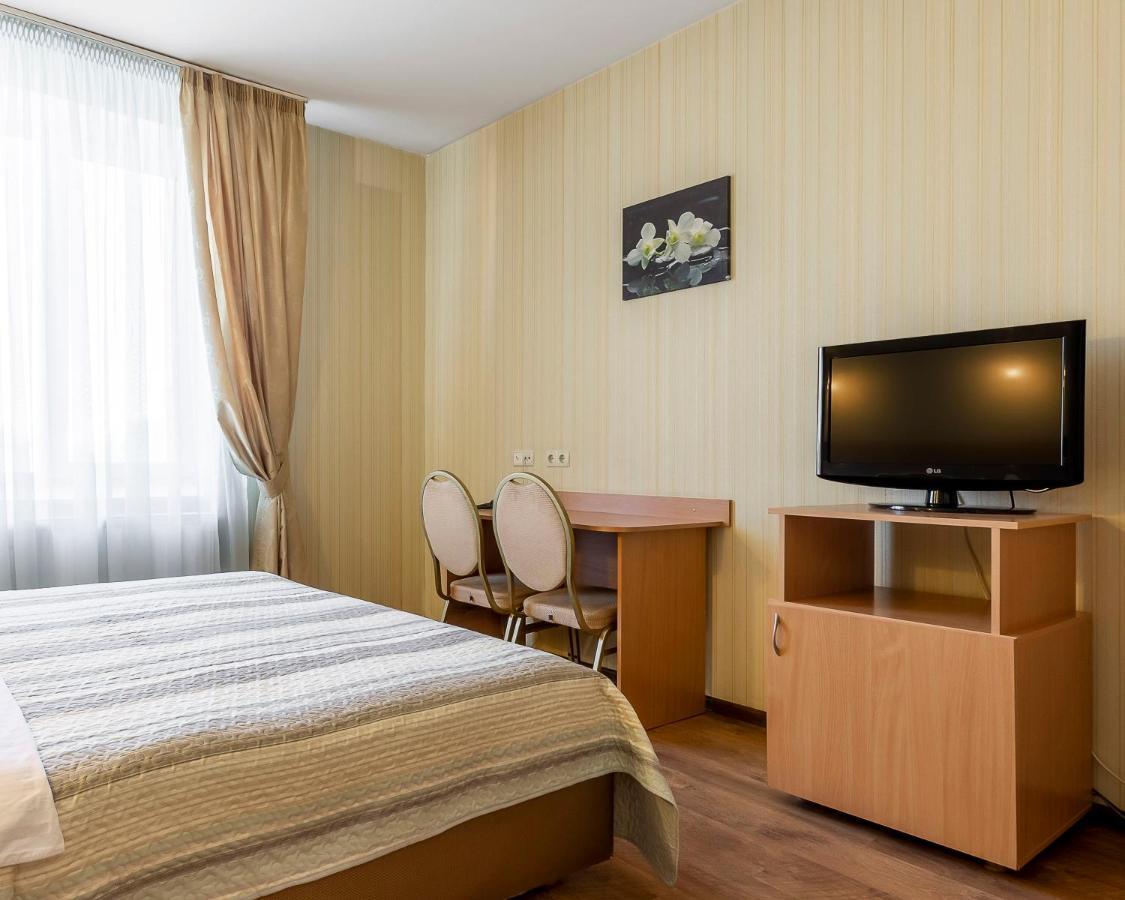 Гостиница Siesta Киев Sofiivska Borshchahivka Exterior photo
