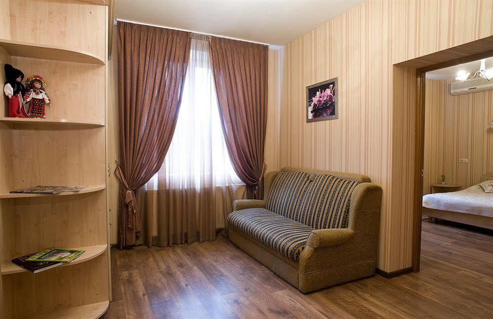 Гостиница Siesta Киев Sofiivska Borshchahivka Exterior photo